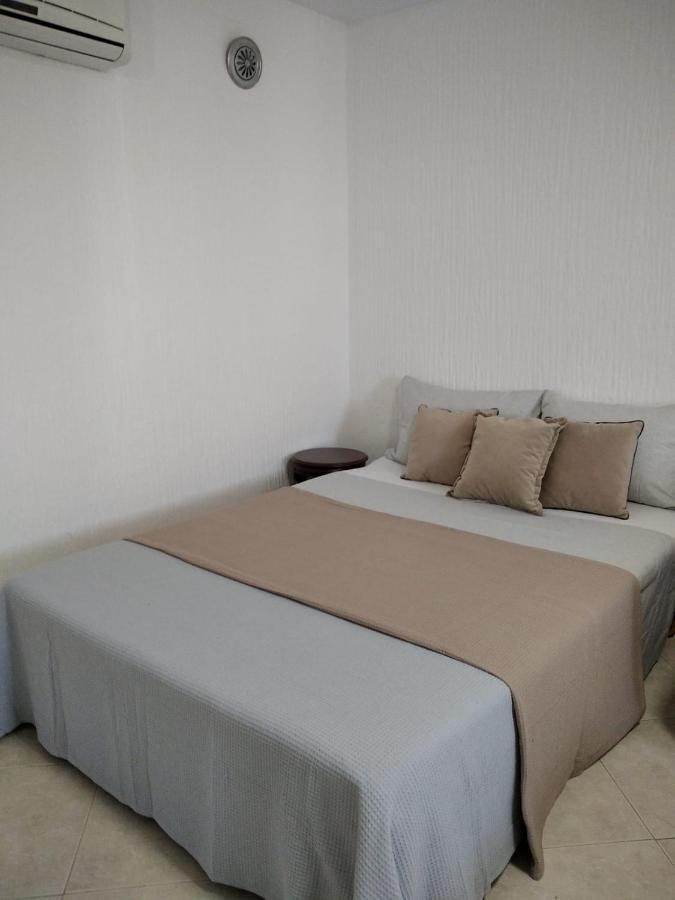 Aparttoni Dobra Voda Bagian luar foto
