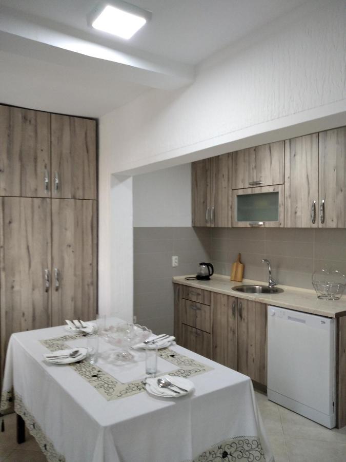 Aparttoni Dobra Voda Bagian luar foto